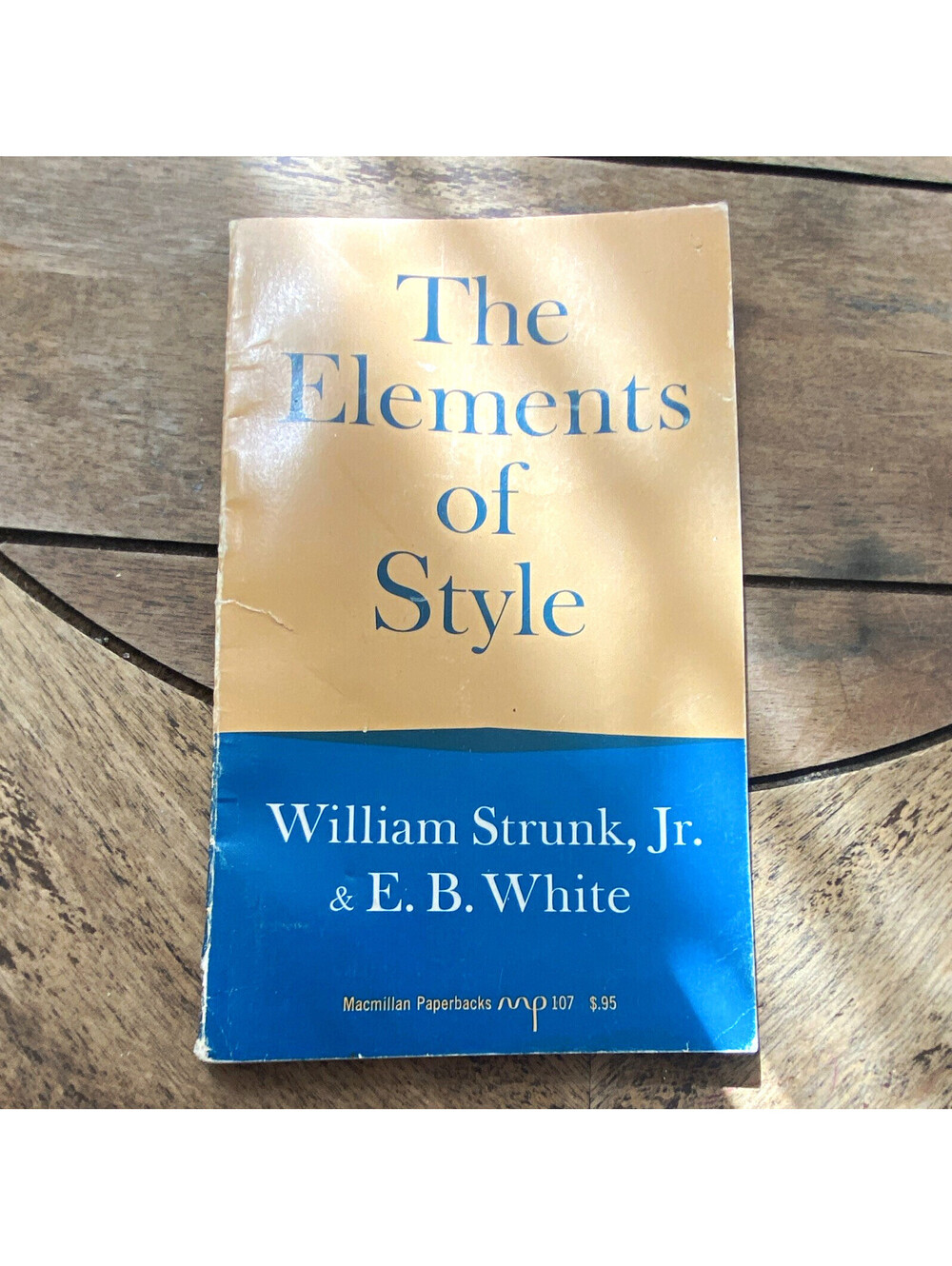 The Elements of Style by Strunk Jr. & White Revised 1971